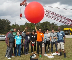 Most of the team just about ready to send the balloon 3,000 feet into the atmosphere to take photos!